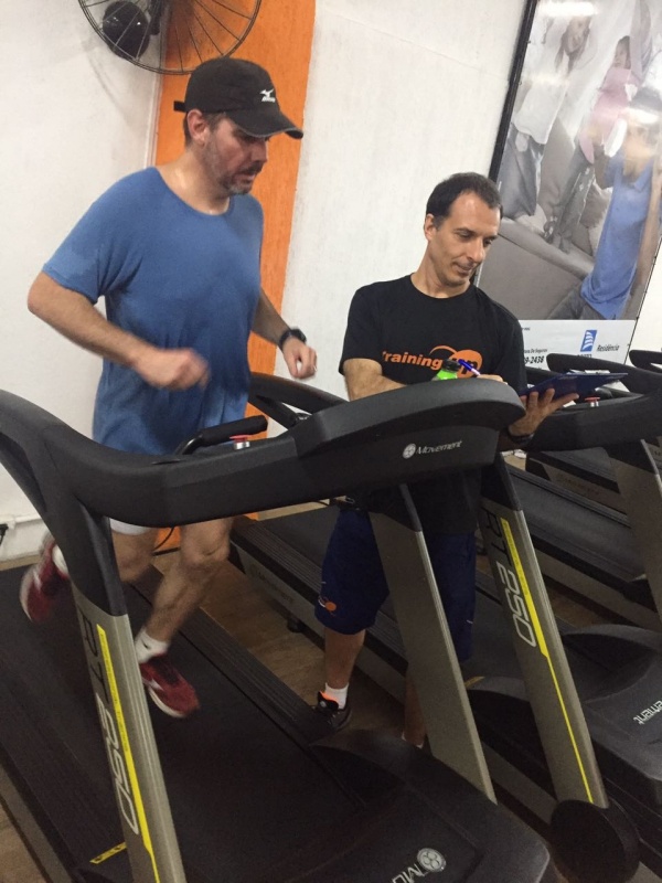 Academia com Treino Personalizado por Personal Trainer