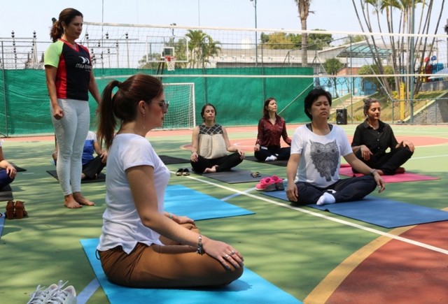 Academia de Ginastica Yoga