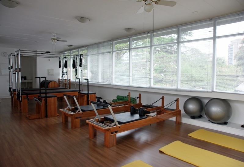 Aula com Personal de Pilates