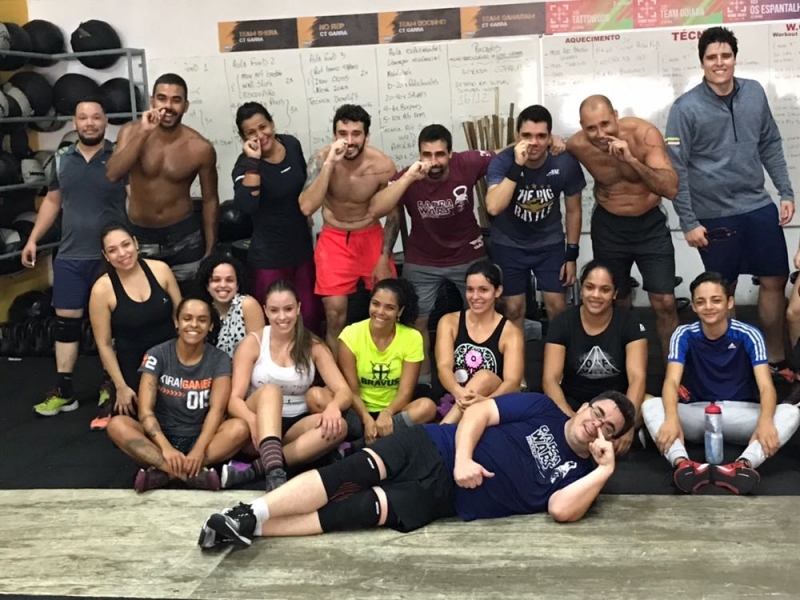 Aula de Crossfit em Academia