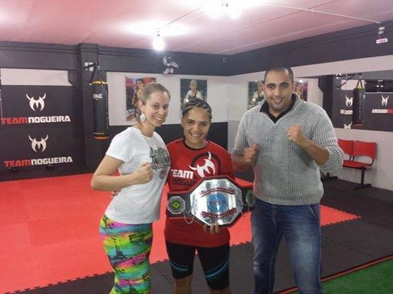 Aula de Muay Thai Feminina