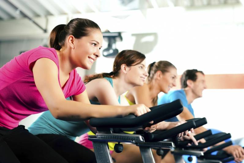 Aula de Spinning Ajudar Perder Barriga