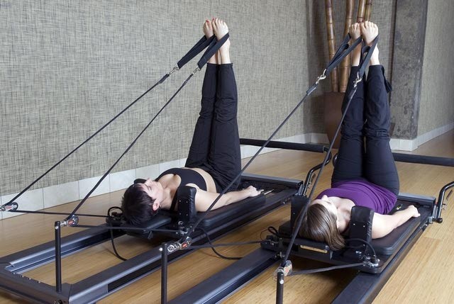 Aula em Duplas de Pilates com Bola