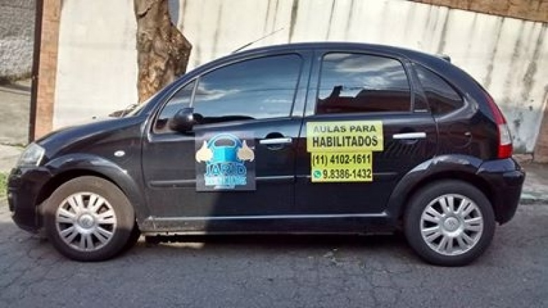 Aulas Práticas Noturnas em Auto Escola