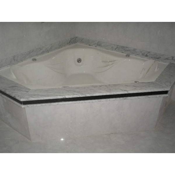 Banheira Feita de Granito
