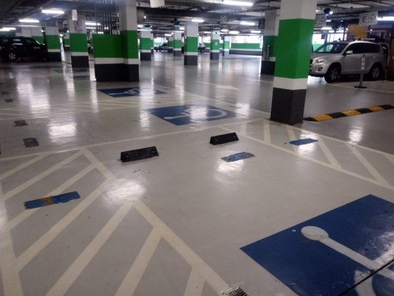 Bate Rodas Estacionamento de Condomínio