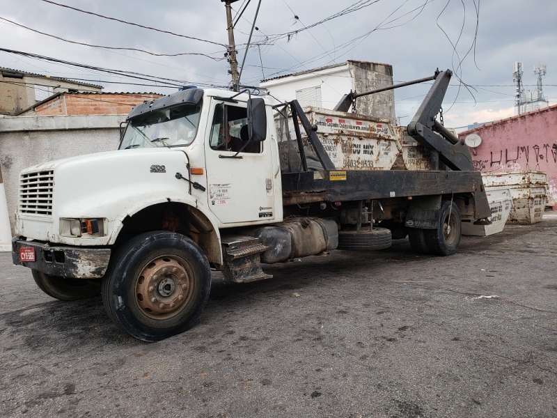 Caçamba de Lixo Nova