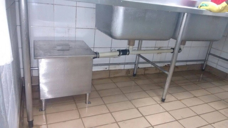 Caixa de Gordura para Cozinha Industrial