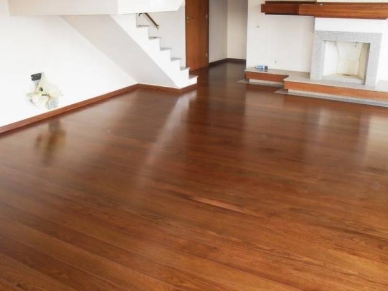 Calafetação Piso de Madeira Laminado