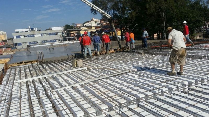 Caminhão de Concreto para Laje