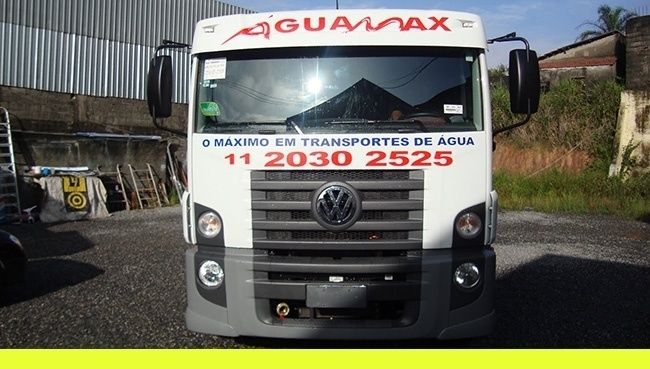 Caminhão de Transporte de água