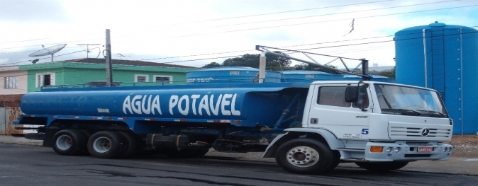 Caminhão Pipa para Piscina