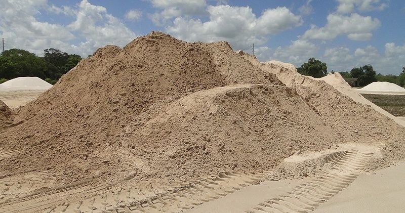 Carrada de Areia Grossa para Construtora