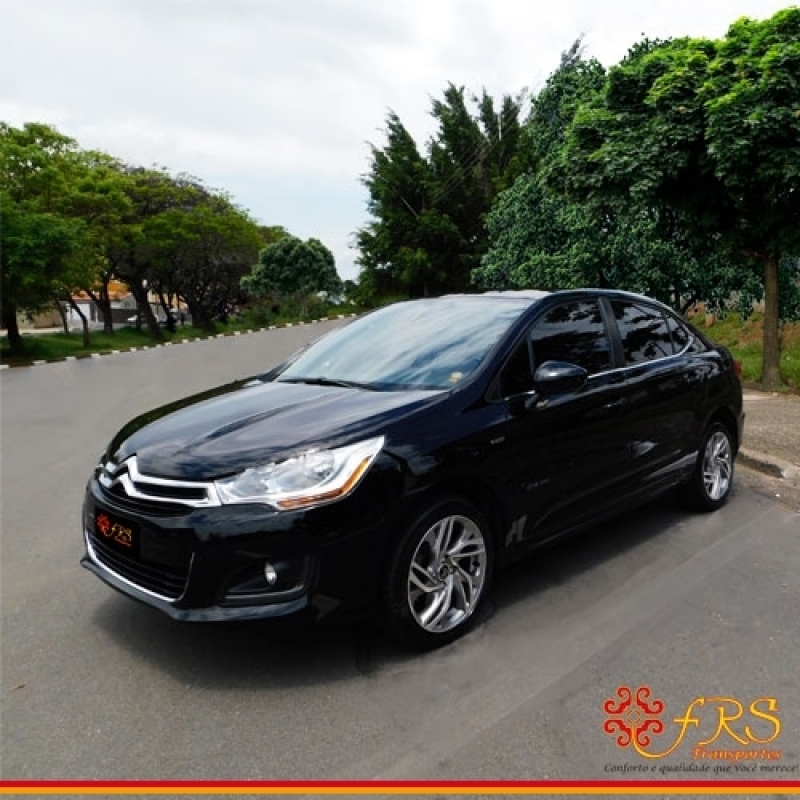 Carro para Casamento de Luxo