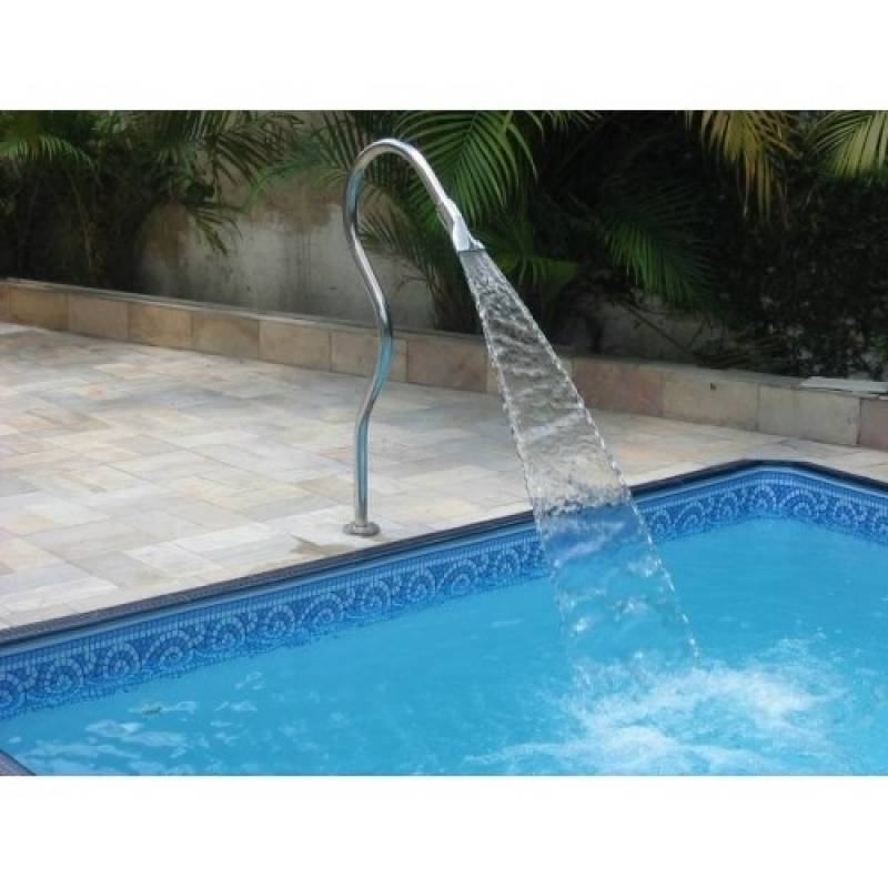 Cascata para Piscina com Iluminação