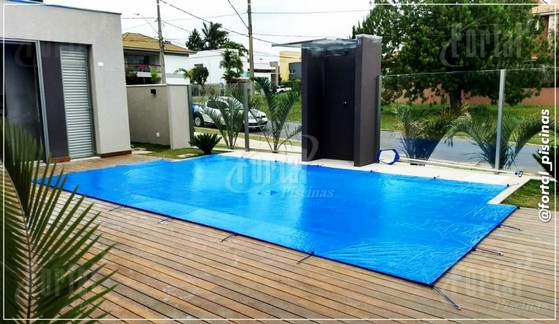 Cobertura para Piscina Pequena