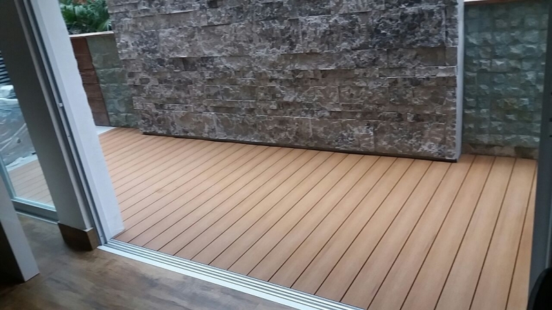 Colocação de Deck de Pvc