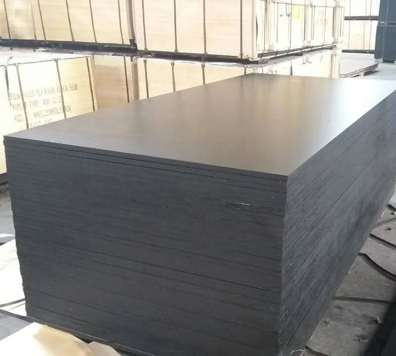 Compensado Plastificado para Forma de Concreto Aparente