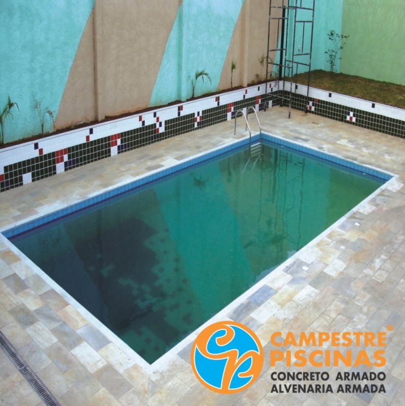 Comprar Piscina de Concreto Pequena