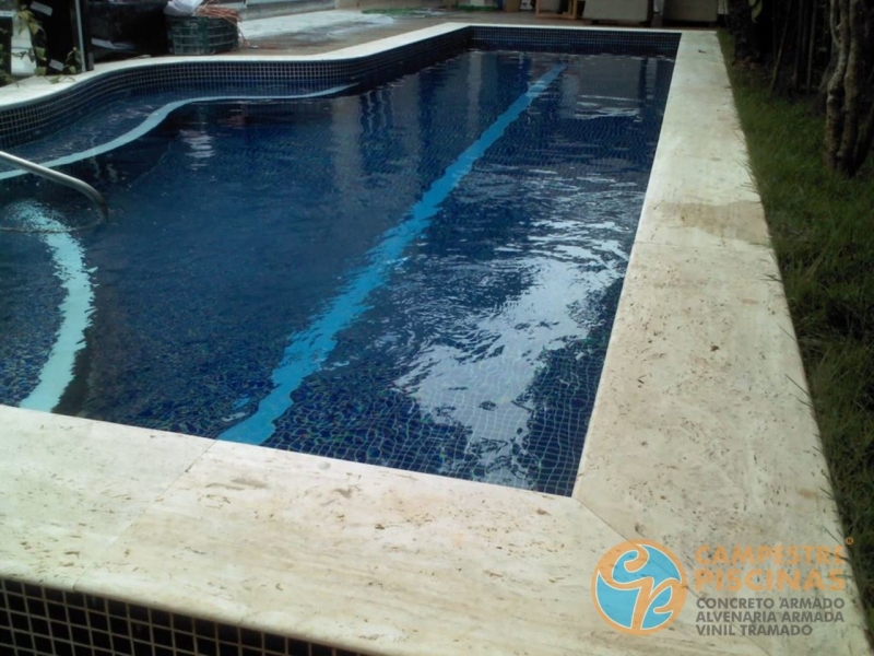 Comprar Piscina de Fibra Reforçada