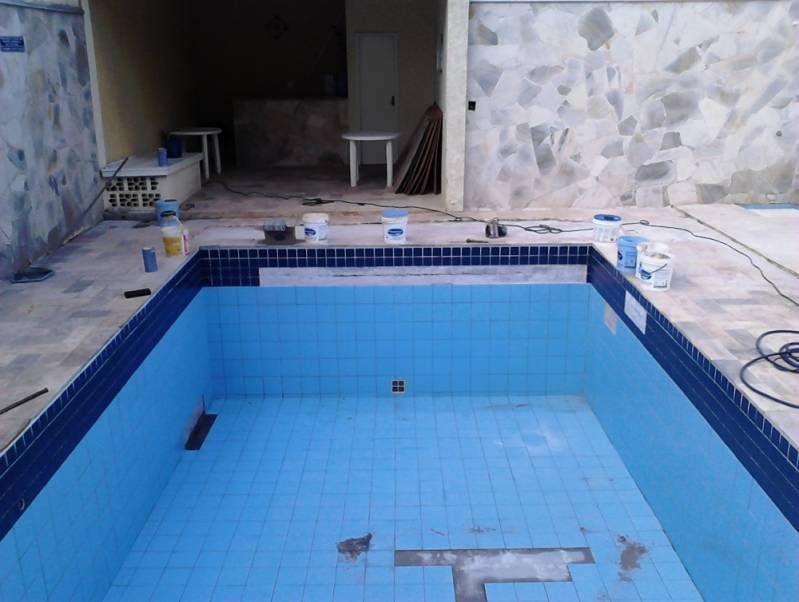 Construção de Piscina Concreto Armado