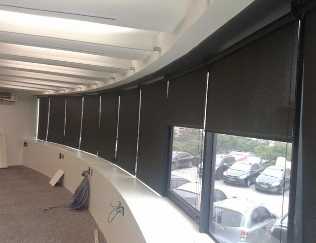 Cortinas de Enrolar Automáticas