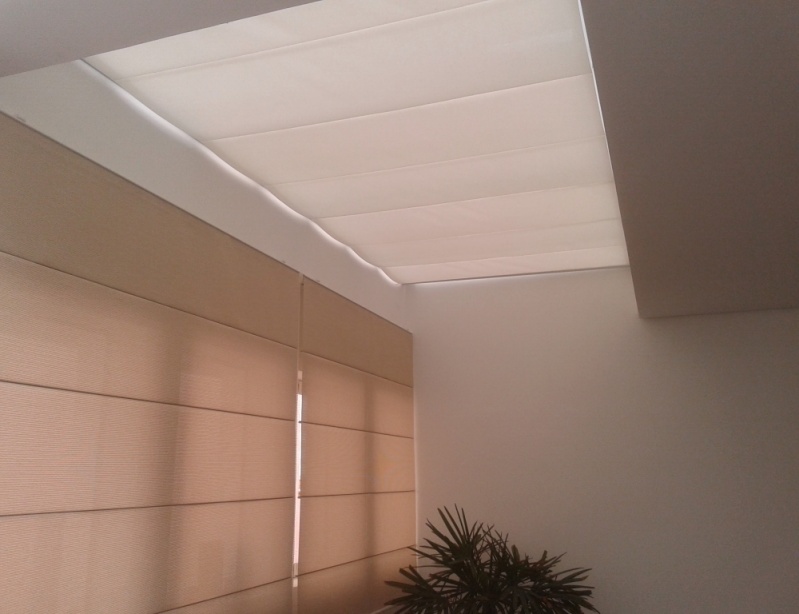 Cortinas para Teto de Vidro