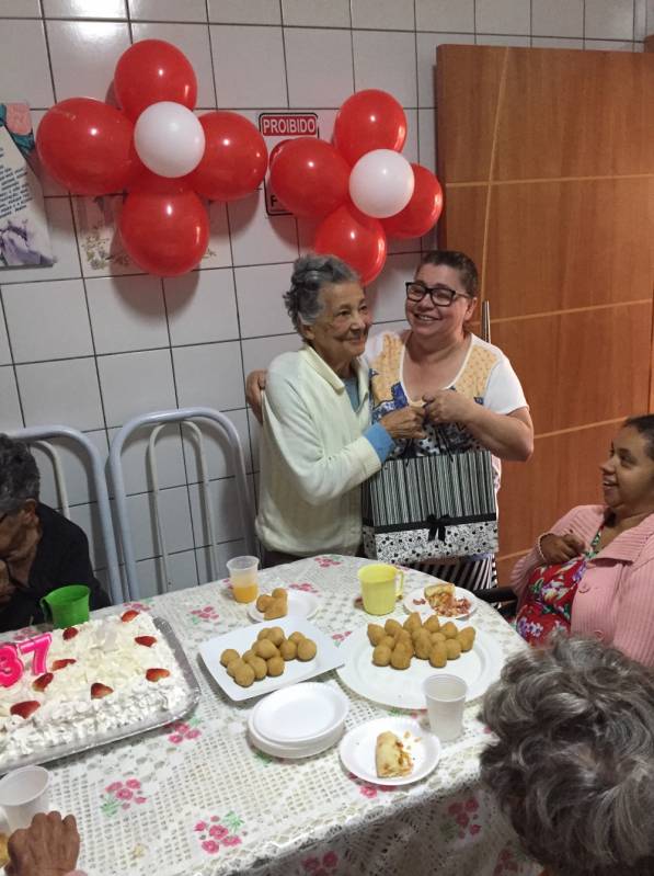 Creche para Idoso com Atividades Físicas