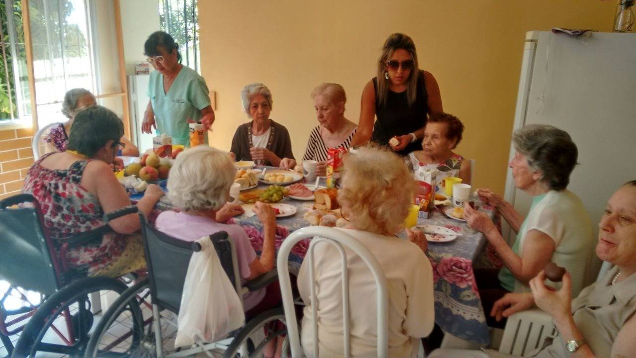 Creche para Idosos no Jardim Brasil