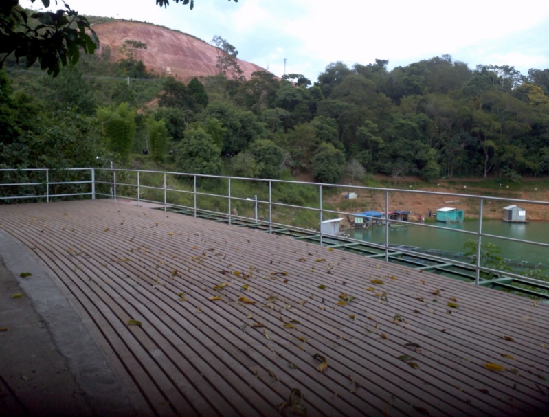 Deck de Madeira Plástica para Sauna