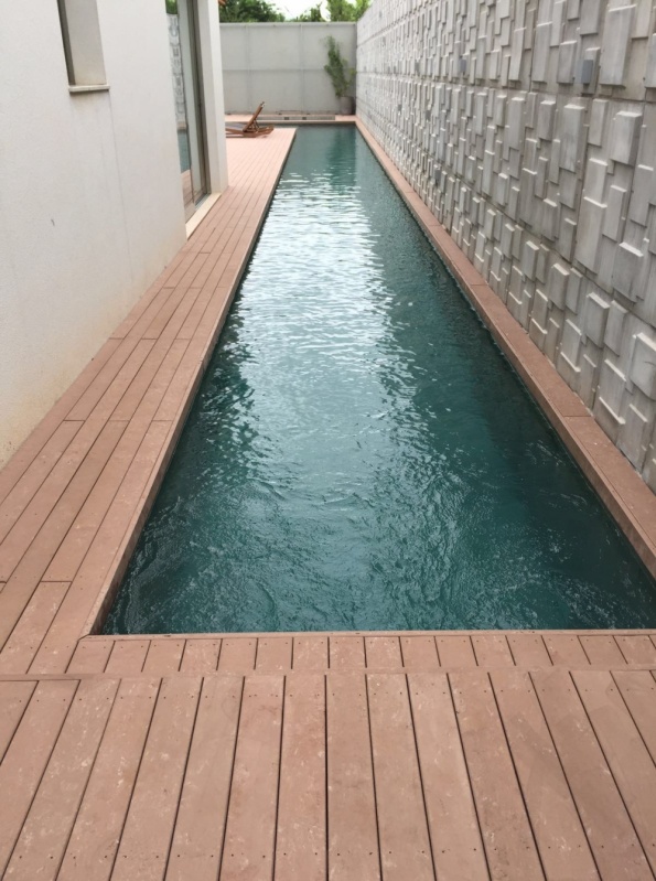 Deck de Plástico para Piscina