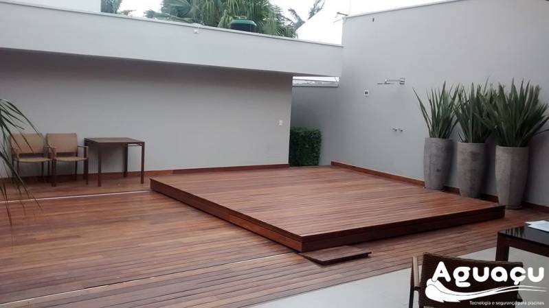 Deck Retrátil para Piscina Residencial