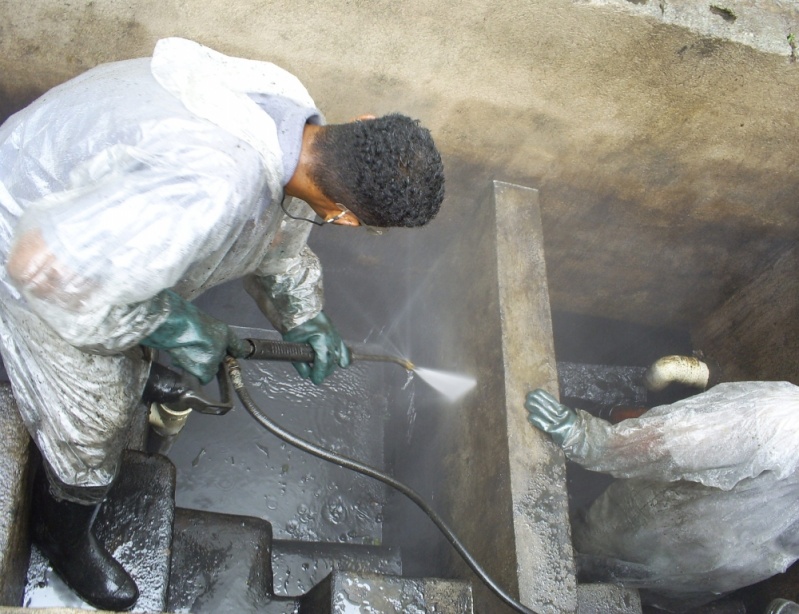 Descontaminação de Ambientes e Equipamentos