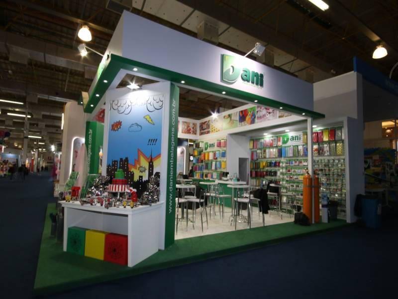 Desmontagem de Stand para Feira Promocional