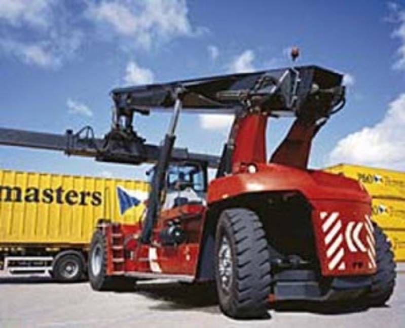 Empilhadeira a Combustão Hyster