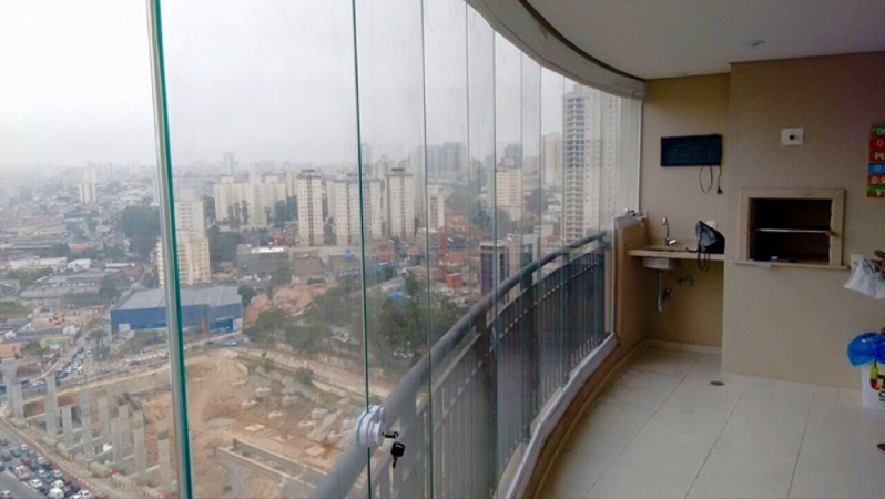 Empresa de Fechamento de Sacadas