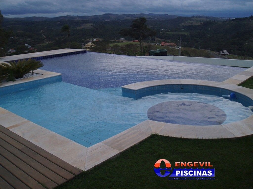 Empresa de Manutenção de Piscina