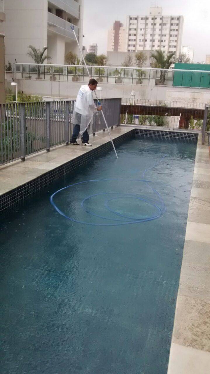 Empresa de Manutenção de Piscinas