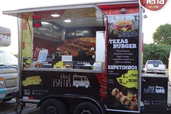 Envelopamento de Food Truck Franquia