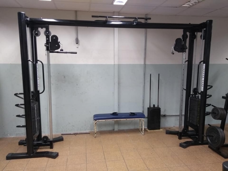 Equipamento de Musculação Multifuncional