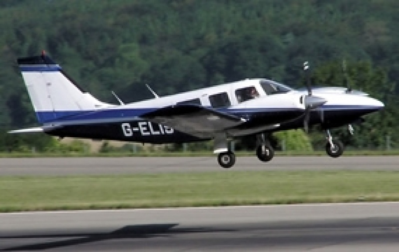 Escola de Aviação para Aeromoça