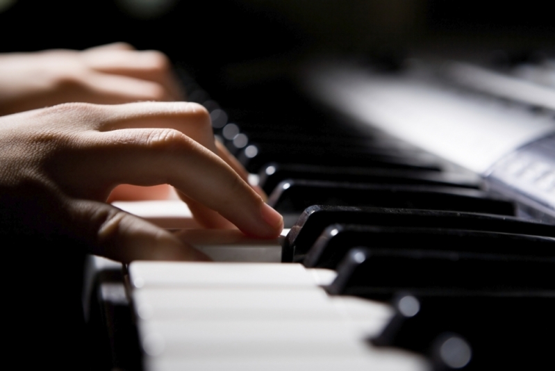 Escola de Piano com Coral Infantil