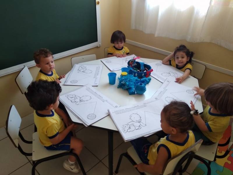 Escola Infantil com Aulas de Espanhol