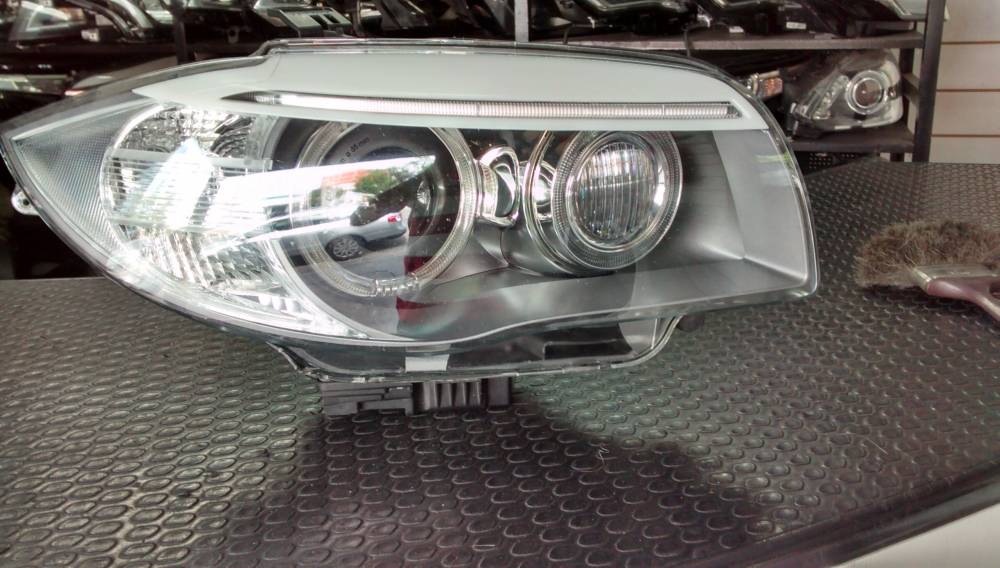 Farol Bmw X1