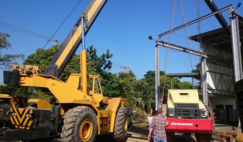 Guindaste na Construção Civil