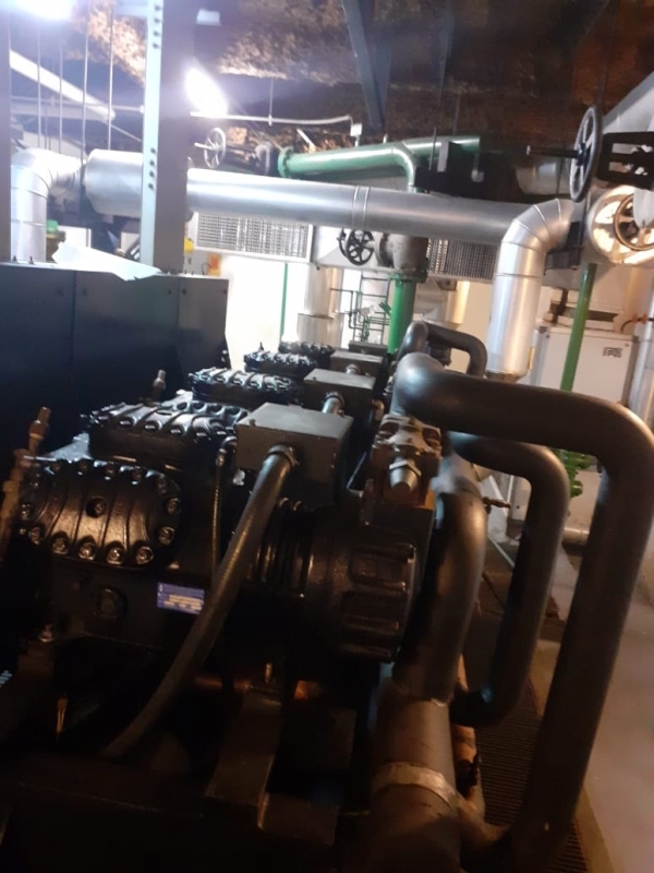 Instalação Compressor de Ar Condicionado