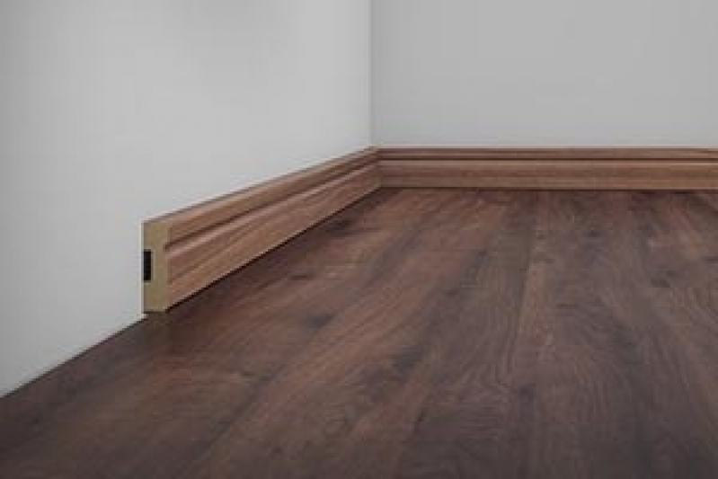 Instalação de Rodapé para Piso Laminado 10 Cm