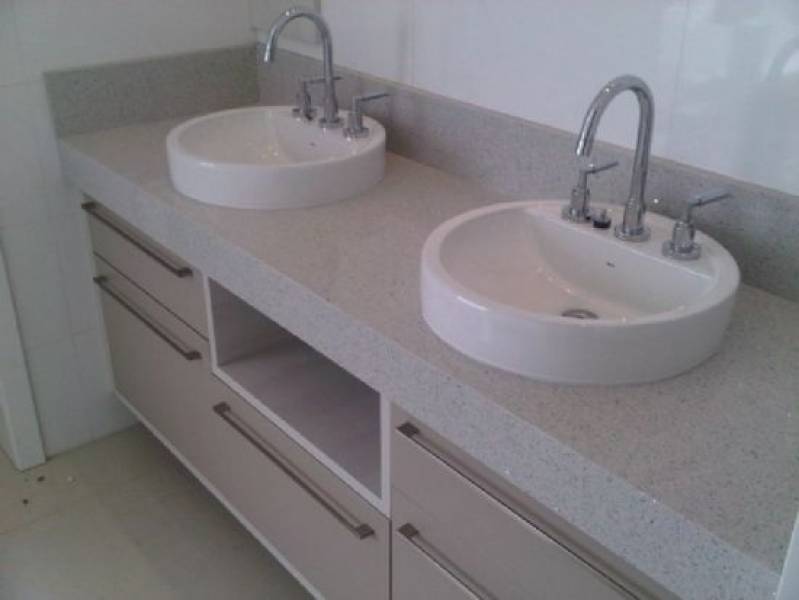 Lavatório em Mármore Silestone