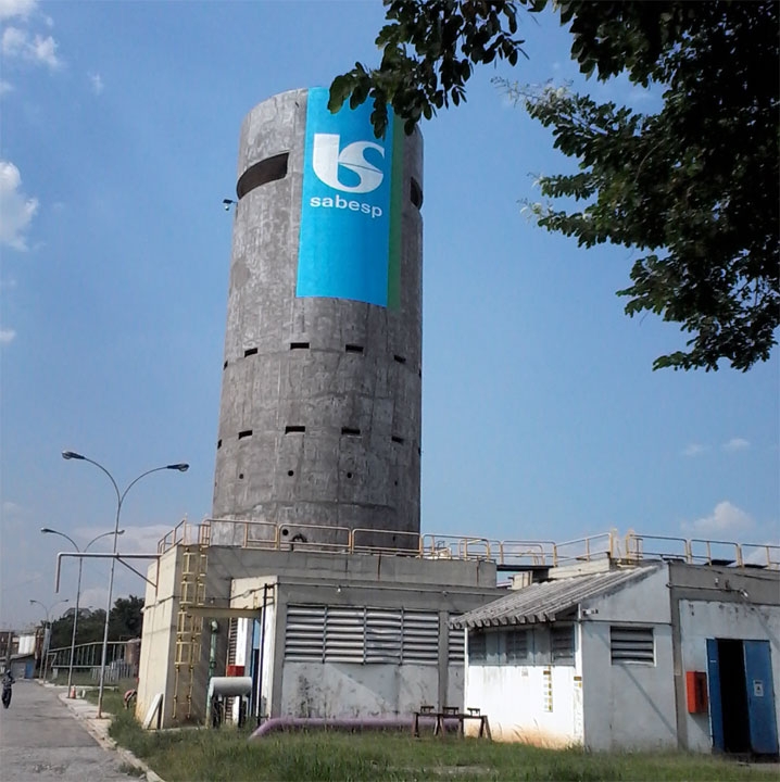 Letra Caixa em Galvanizado Pintado