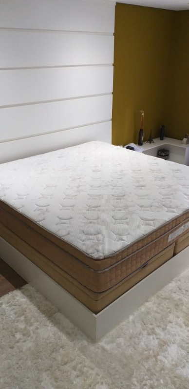 Limpeza de Colchão de Casal